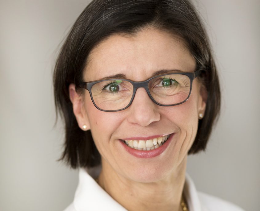 Dr. med. Gabriele Czerlinsky